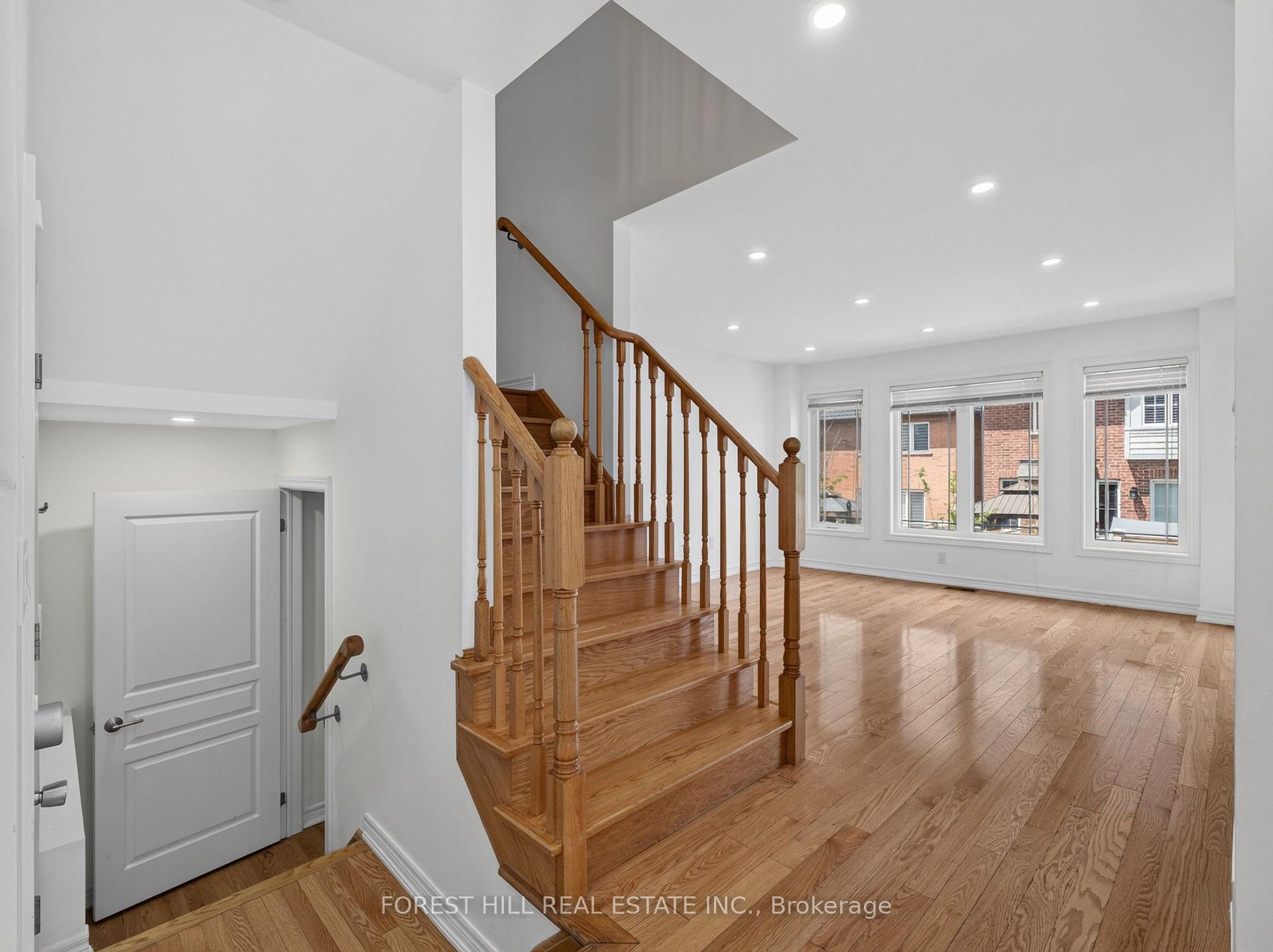 Photo 7 of 95 Stoyell Drive, Richmond Hill, Jefferson — HOMEH