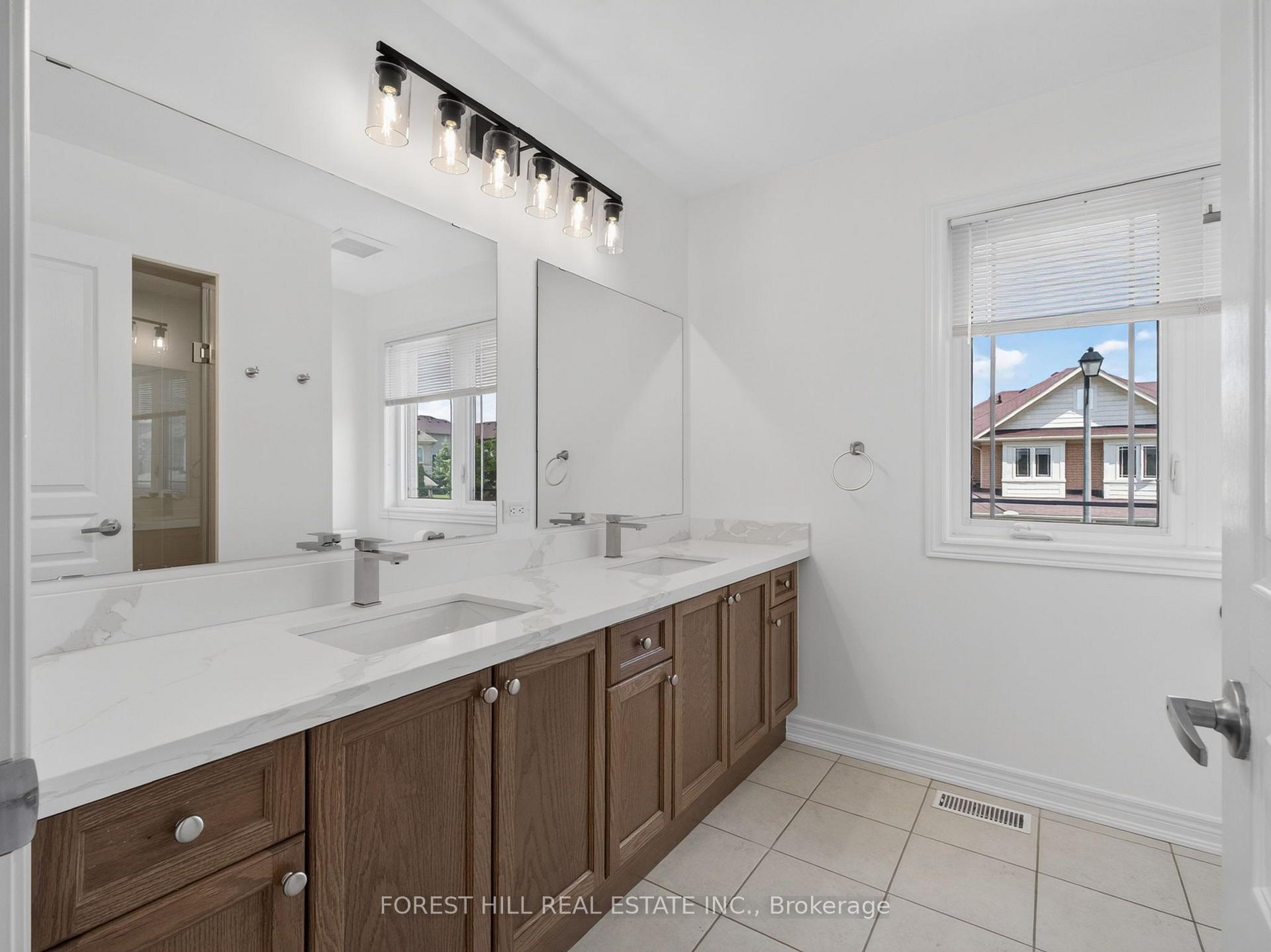 Photo 19 of 95 Stoyell Drive, Richmond Hill, Jefferson — HOMEH
