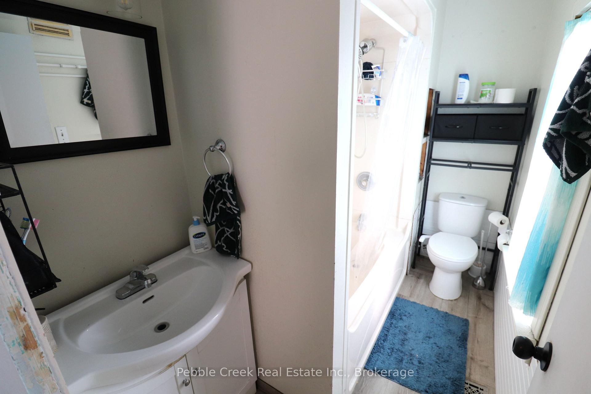 Photo 7 of 208 Hincks Street, Goderich, Goderich (Town) — HOMEH
