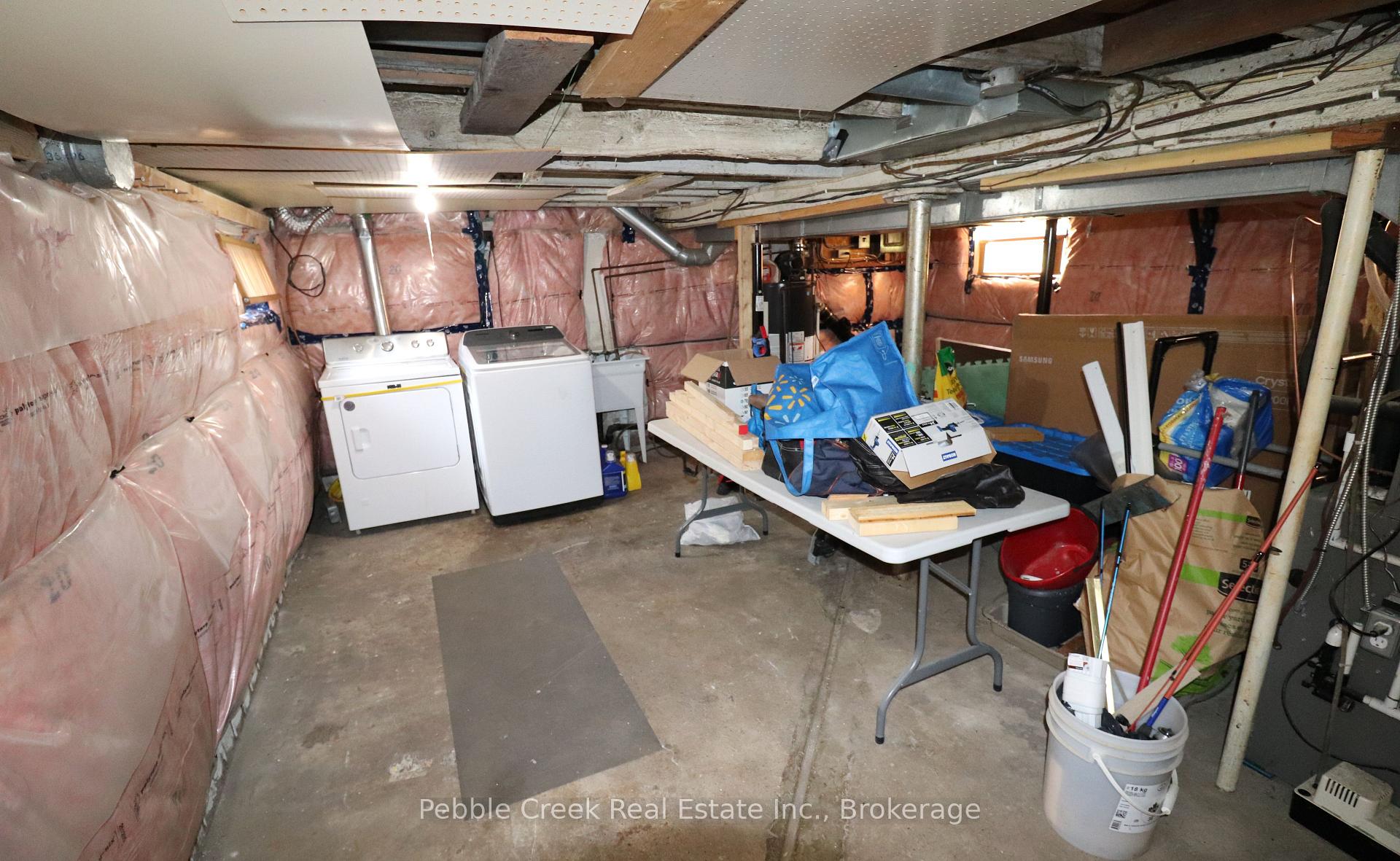 Photo 15 of 208 Hincks Street, Goderich, Goderich (Town) — HOMEH