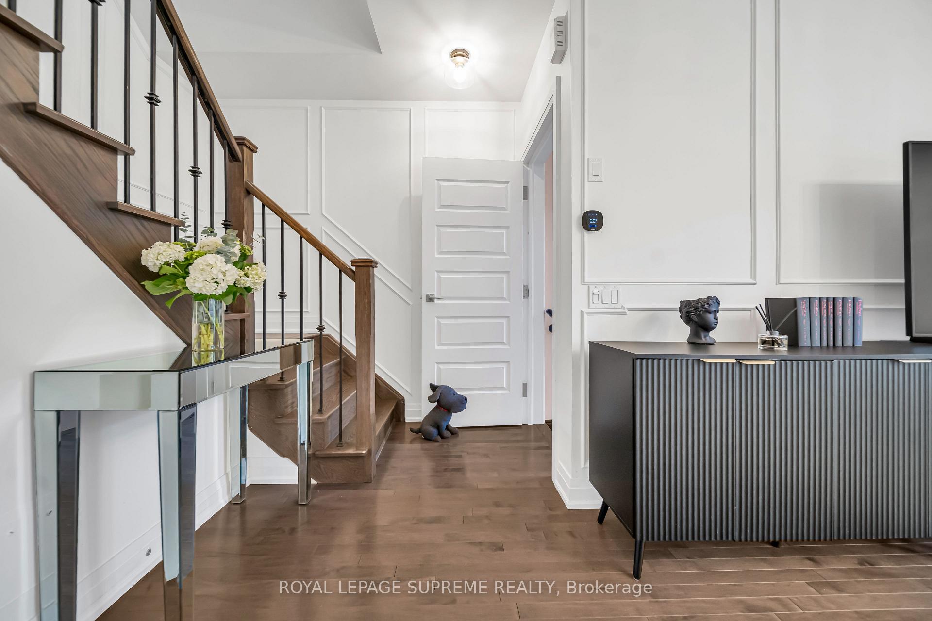 Photo 6 of Unit 43, 8167 Kipling Avenue, Vaughan, West Woodbridge — HOMEH