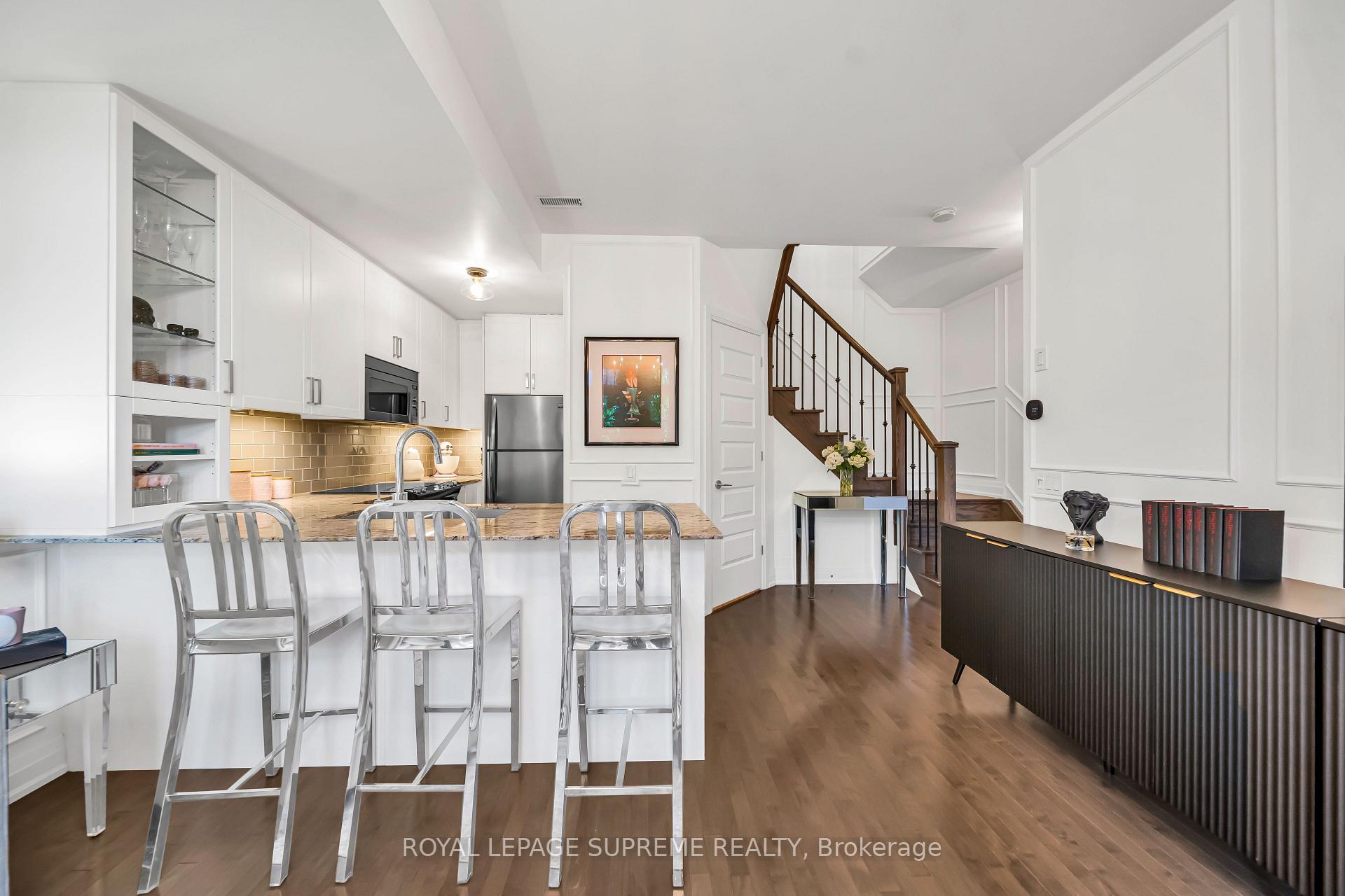 Photo 12 of Unit 43, 8167 Kipling Avenue, Vaughan, West Woodbridge — HOMEH