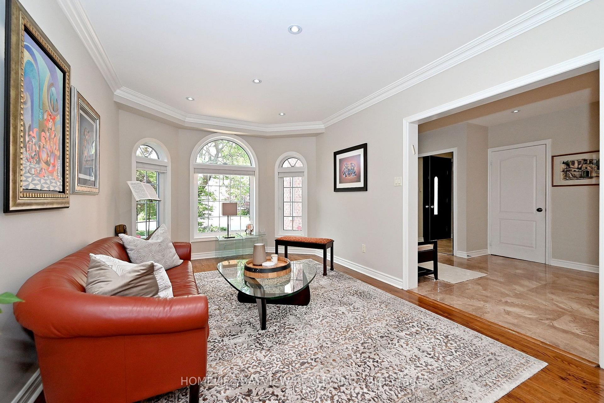 Photo 4 of 58 Thornbrook Court, Vaughan, Brownridge — HOMEH