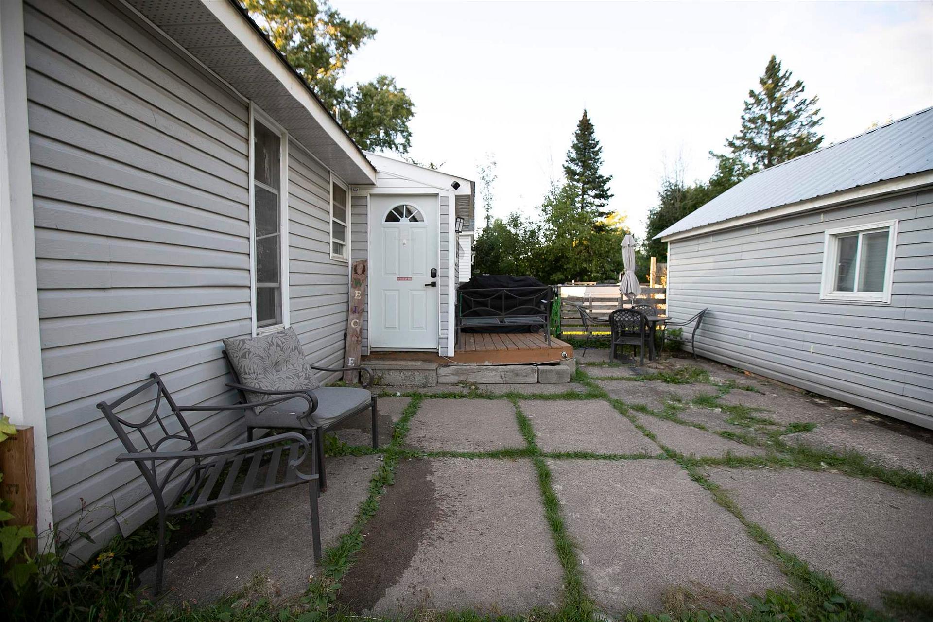 Photo 5 of 666 Shafer Avenue, Sault Ste Marie, Ward 4 — HOMEH