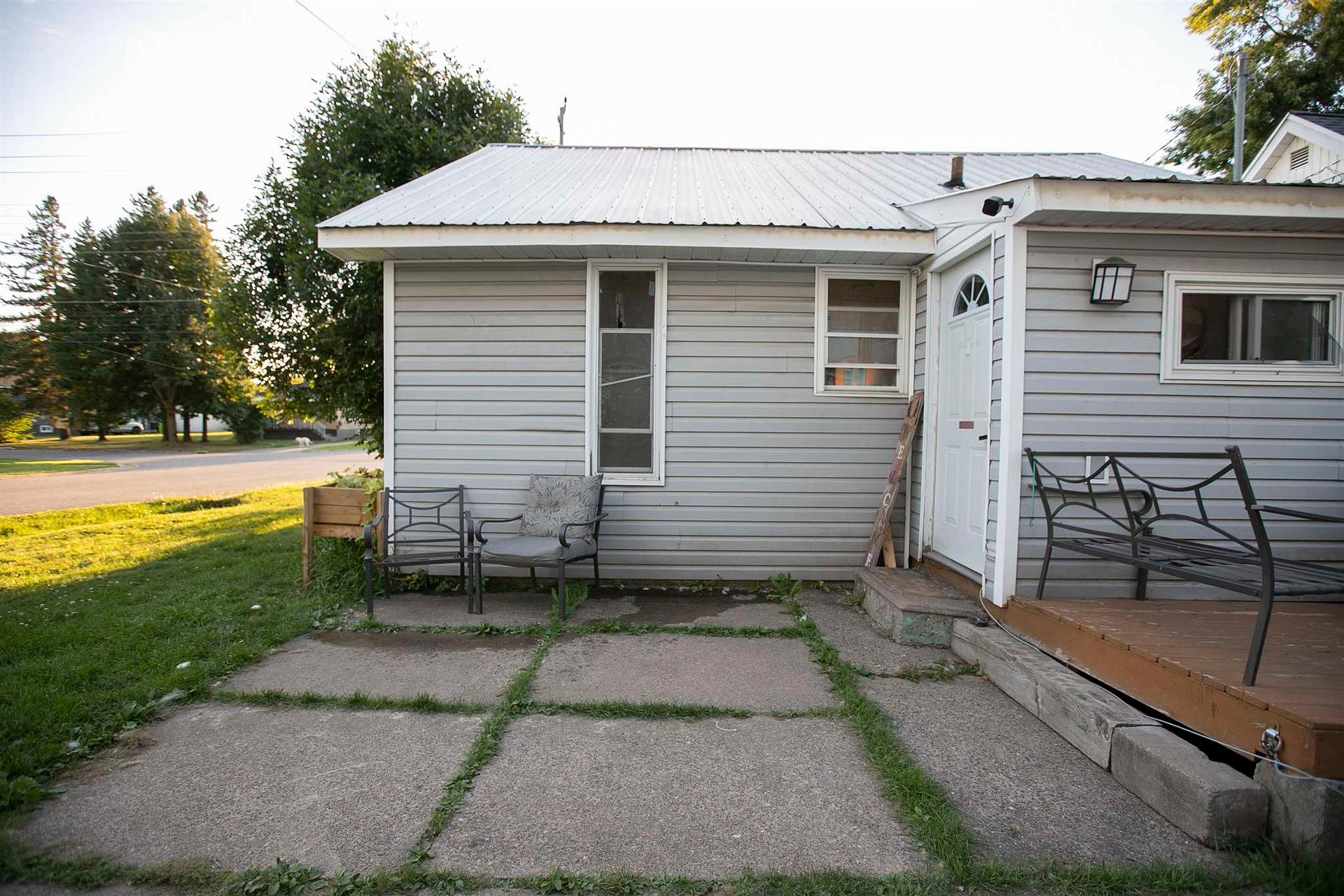 Photo 7 of 666 Shafer Avenue, Sault Ste Marie, Ward 4 — HOMEH
