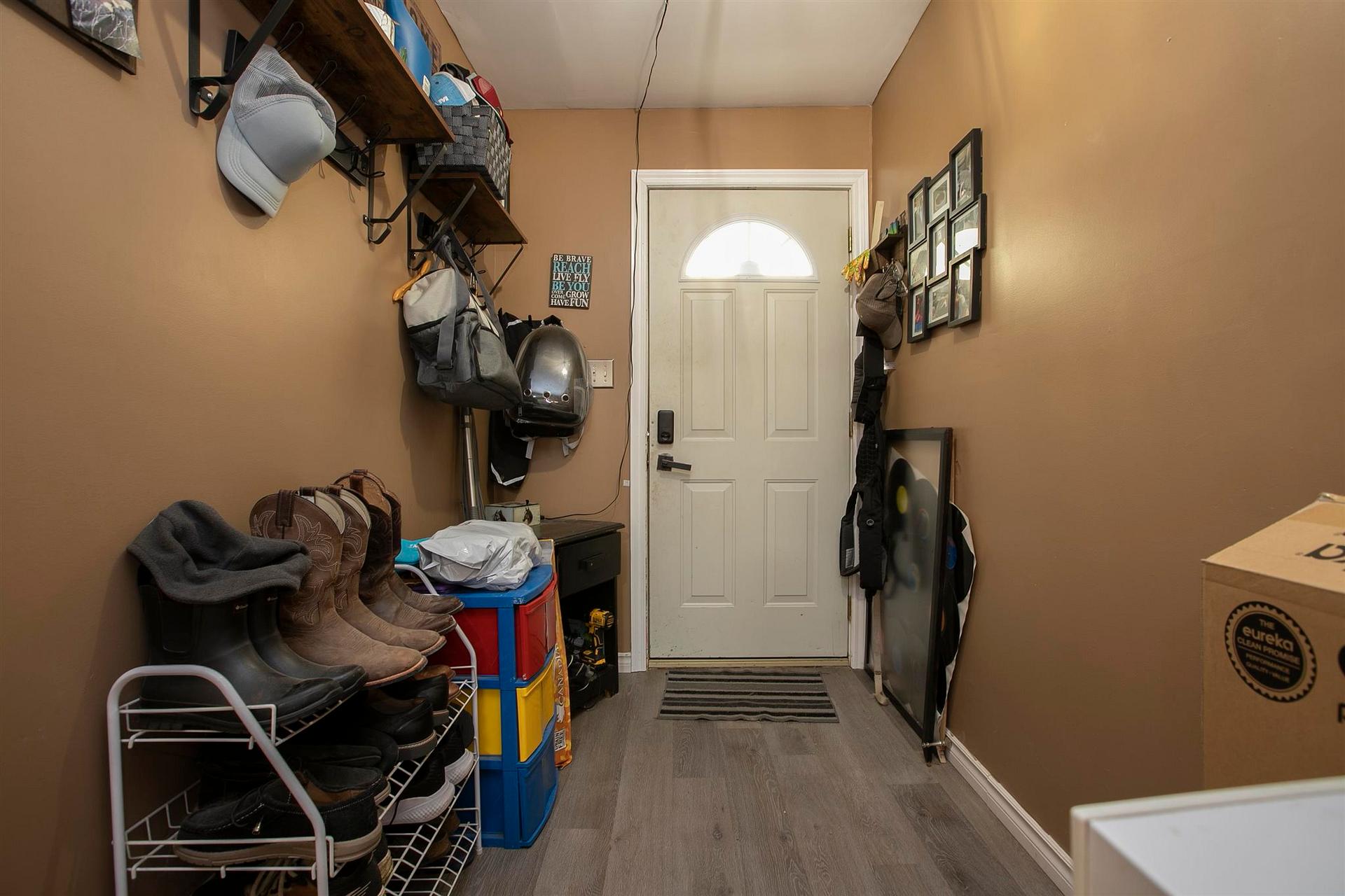 Photo 19 of 666 Shafer Avenue, Sault Ste Marie, Ward 4 — HOMEH