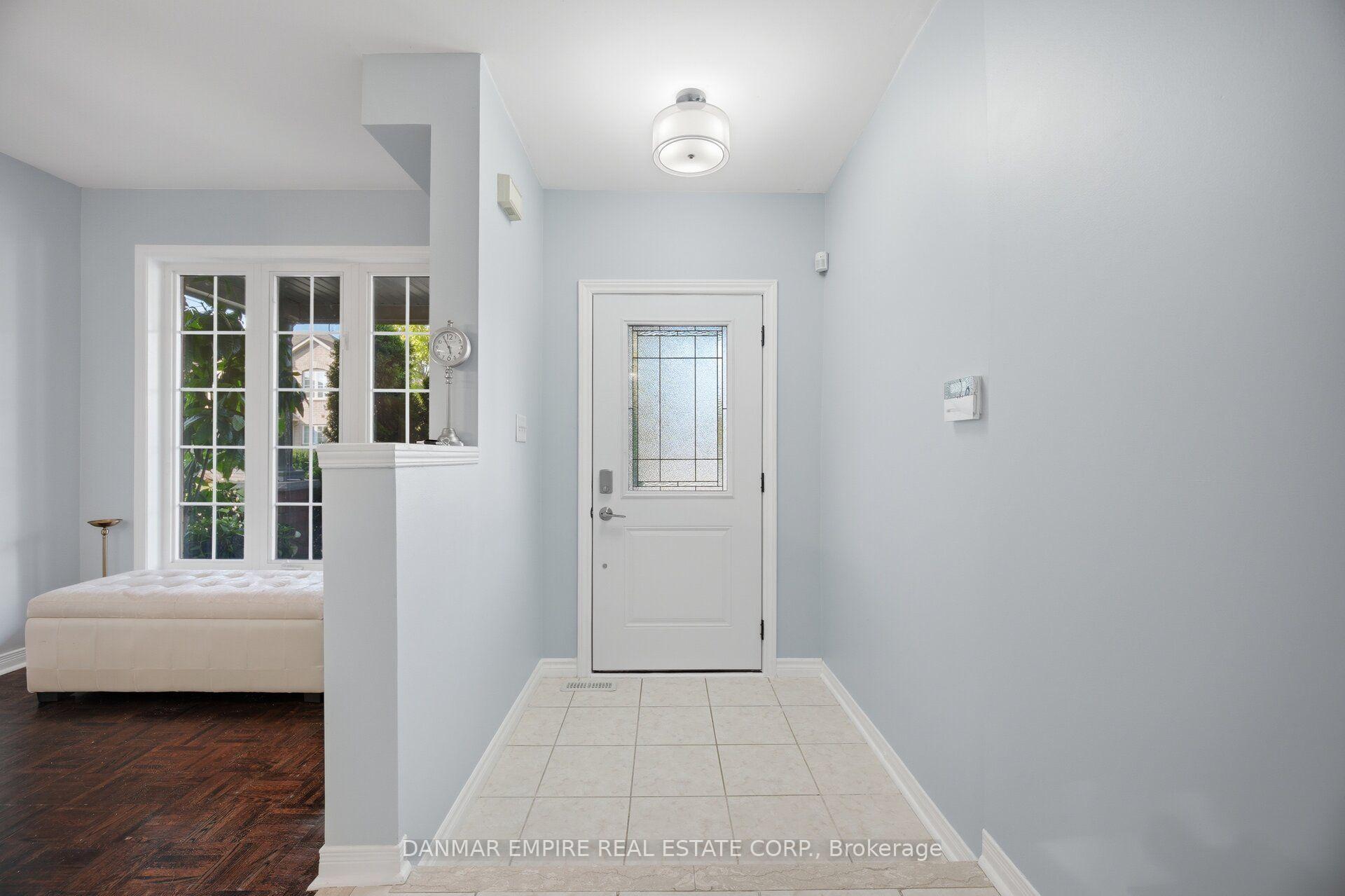 Photo 7 of 658 Julia Avenue, Burlington, Appleby — HOMEH