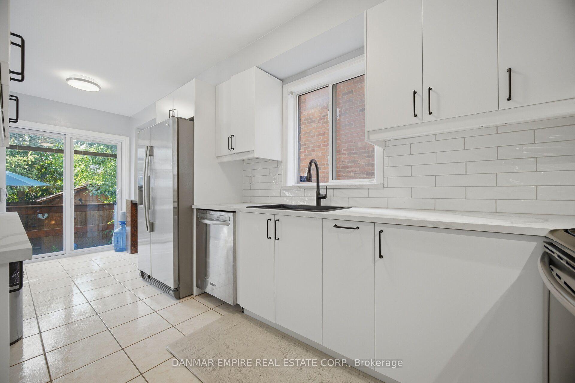 Photo 15 of 658 Julia Avenue, Burlington, Appleby — HOMEH
