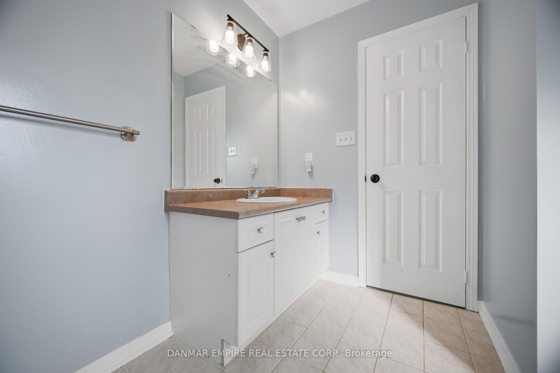 Photo 27 of 658 Julia Avenue, Burlington, Appleby — HOMEH