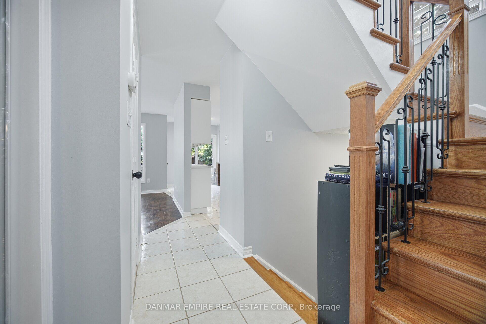 Photo 34 of 658 Julia Avenue, Burlington, Appleby — HOMEH