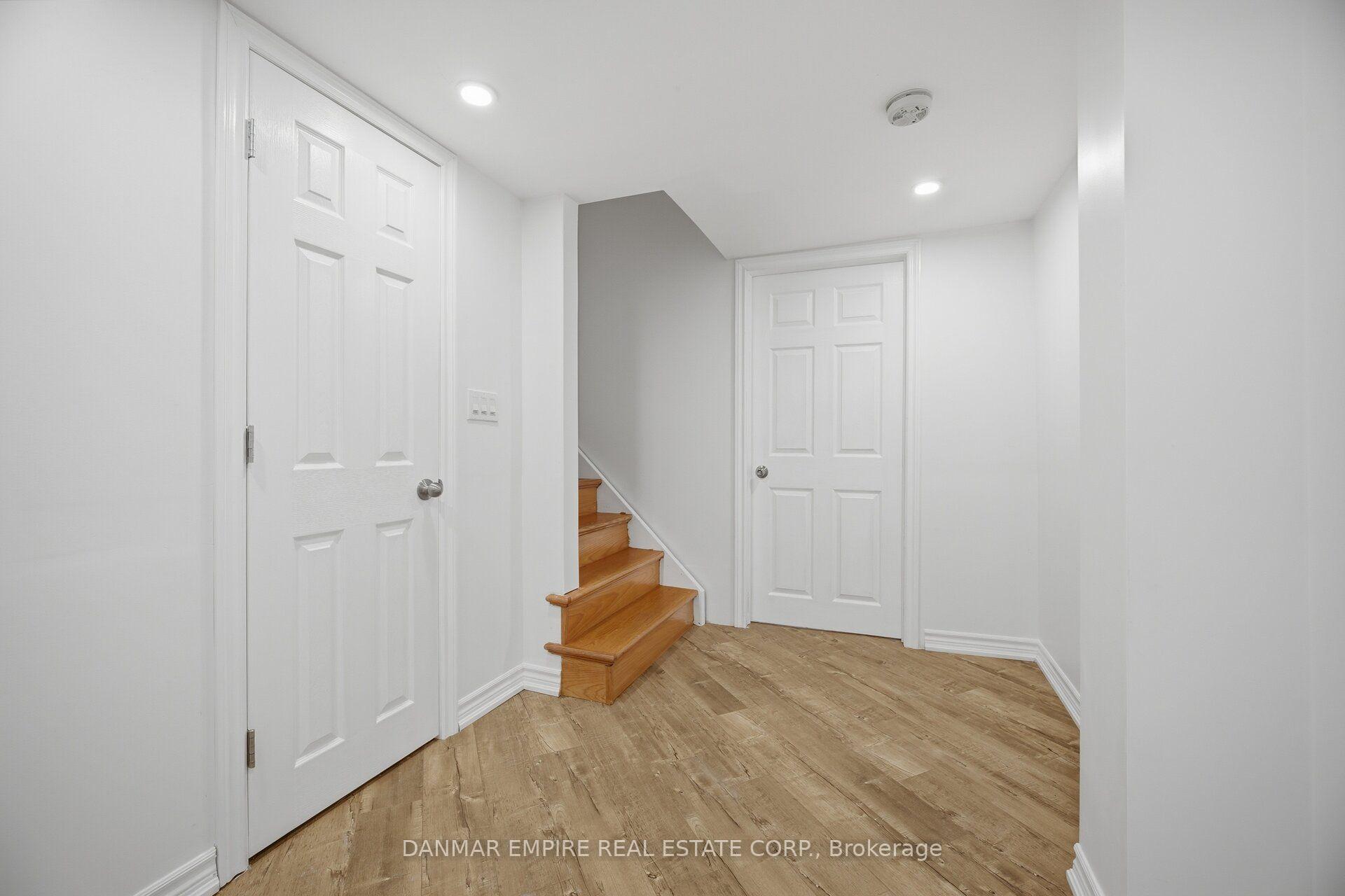 Photo 35 of 658 Julia Avenue, Burlington, Appleby — HOMEH