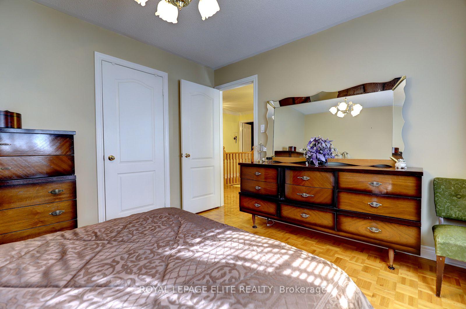 Photo 33 of 5 Pinecone Way E, Brampton, Sandringham-Wellington — HOMEH