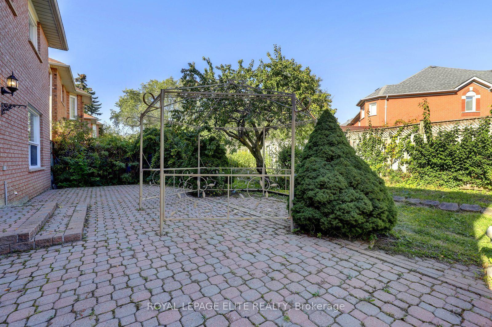 Photo 47 of 5 Pinecone Way E, Brampton, Sandringham-Wellington — HOMEH
