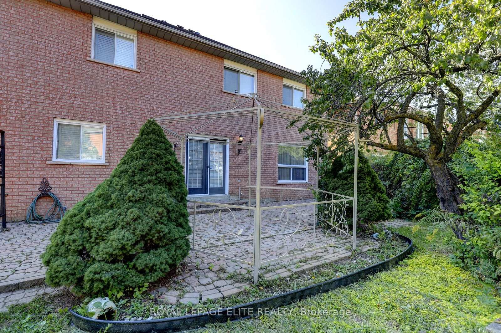 Photo 49 of 5 Pinecone Way E, Brampton, Sandringham-Wellington — HOMEH
