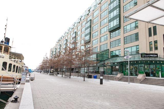 Photo 19 of Unit 2409, 77 Harbour Square, Toronto, Waterfront Communities — HOMEH