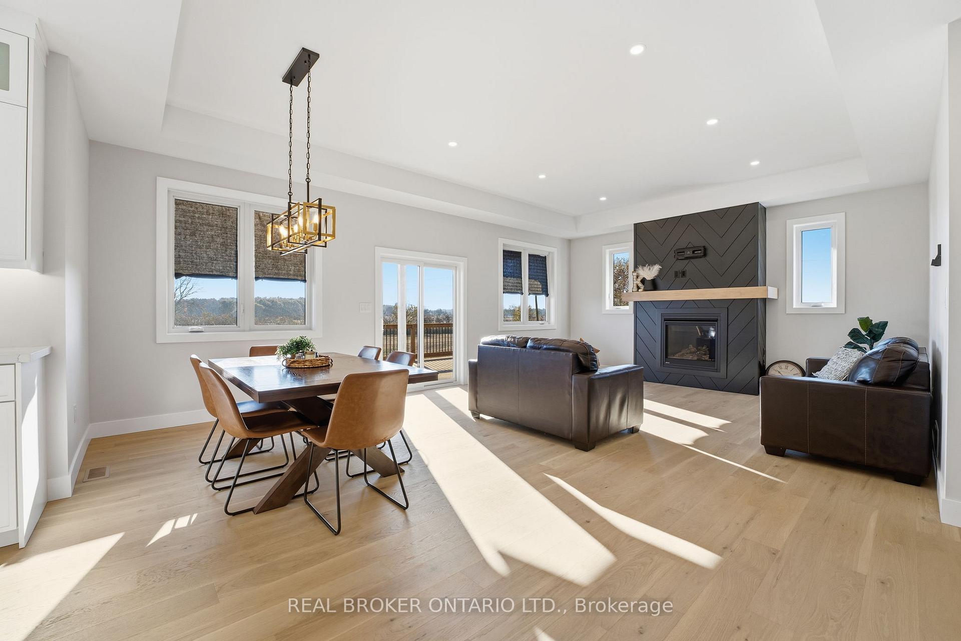 Photo 4 of 48 Rebecca Drive, Aylmer — HOMEH