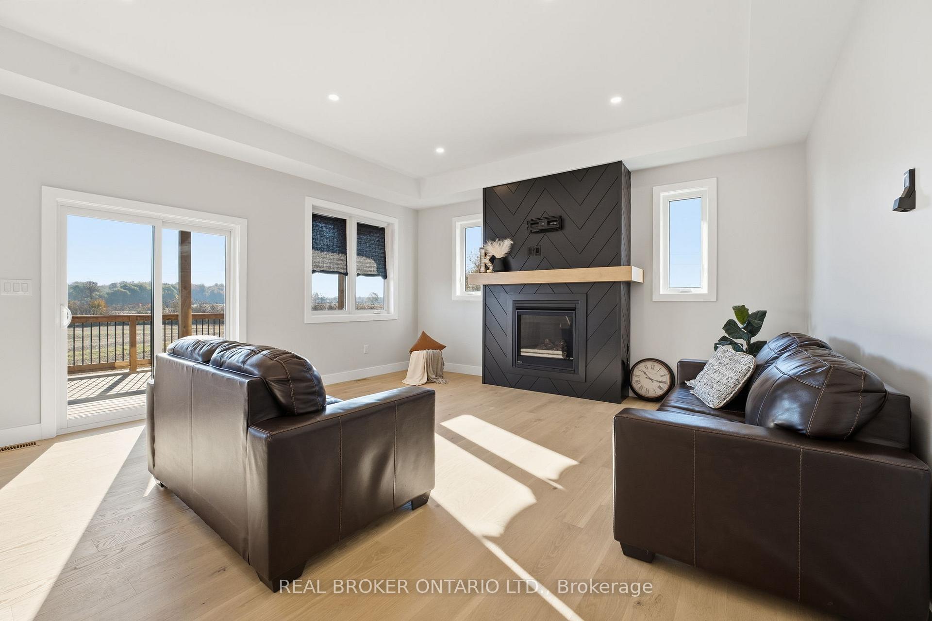 Photo 6 of 48 Rebecca Drive, Aylmer — HOMEH