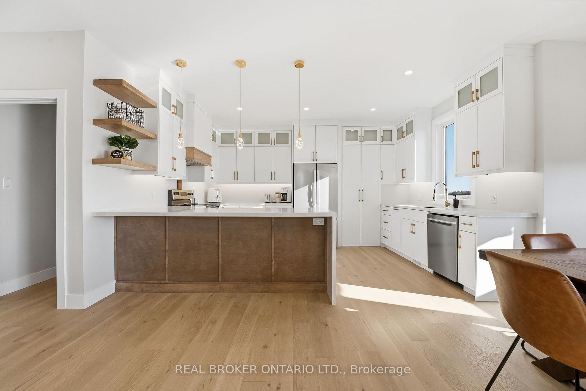 Photo 9 of 48 Rebecca Drive, Aylmer — HOMEH