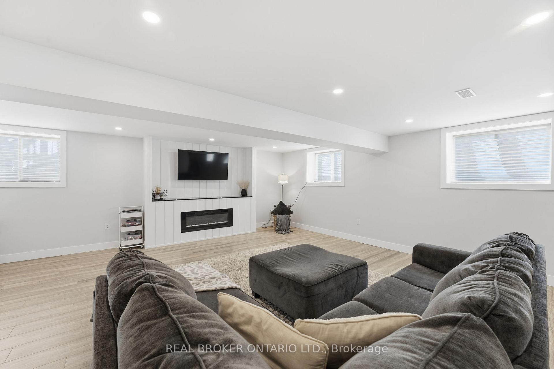 Photo 21 of 48 Rebecca Drive, Aylmer — HOMEH