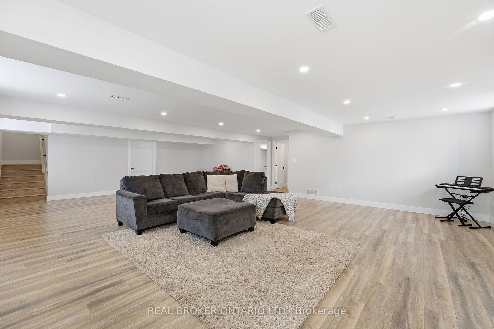 Photo 20 of 48 Rebecca Drive, Aylmer — HOMEH