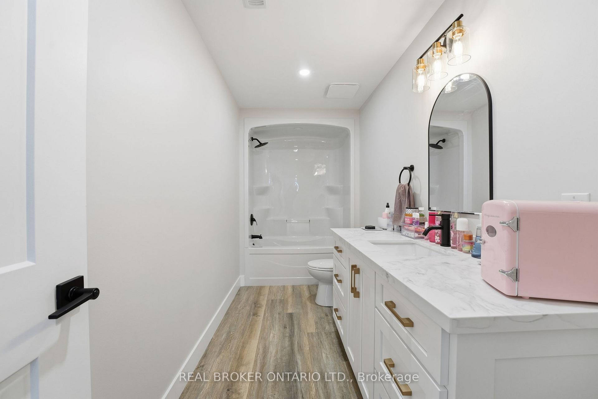 Photo 24 of 48 Rebecca Drive, Aylmer — HOMEH