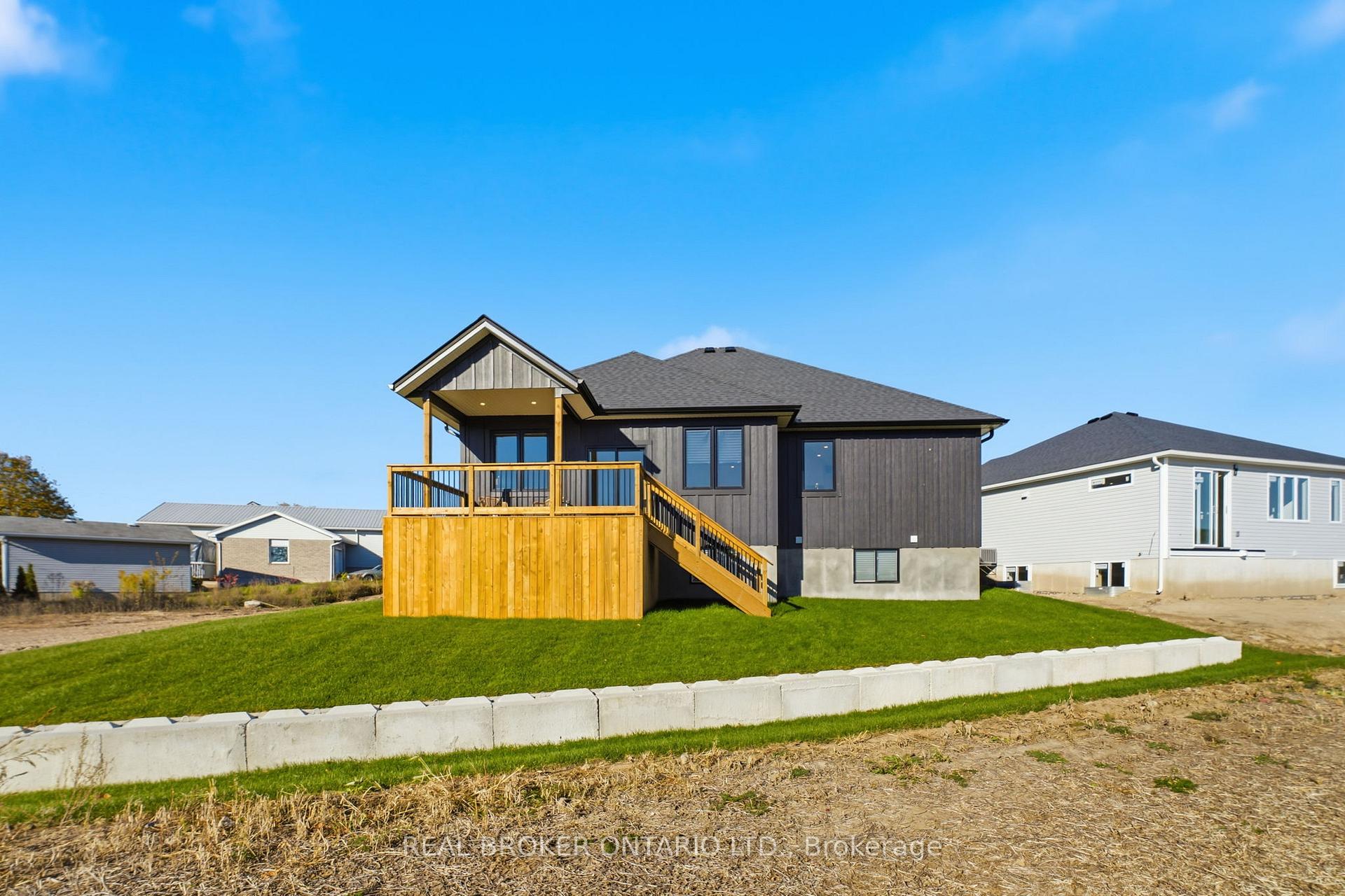 Photo 27 of 48 Rebecca Drive, Aylmer — HOMEH