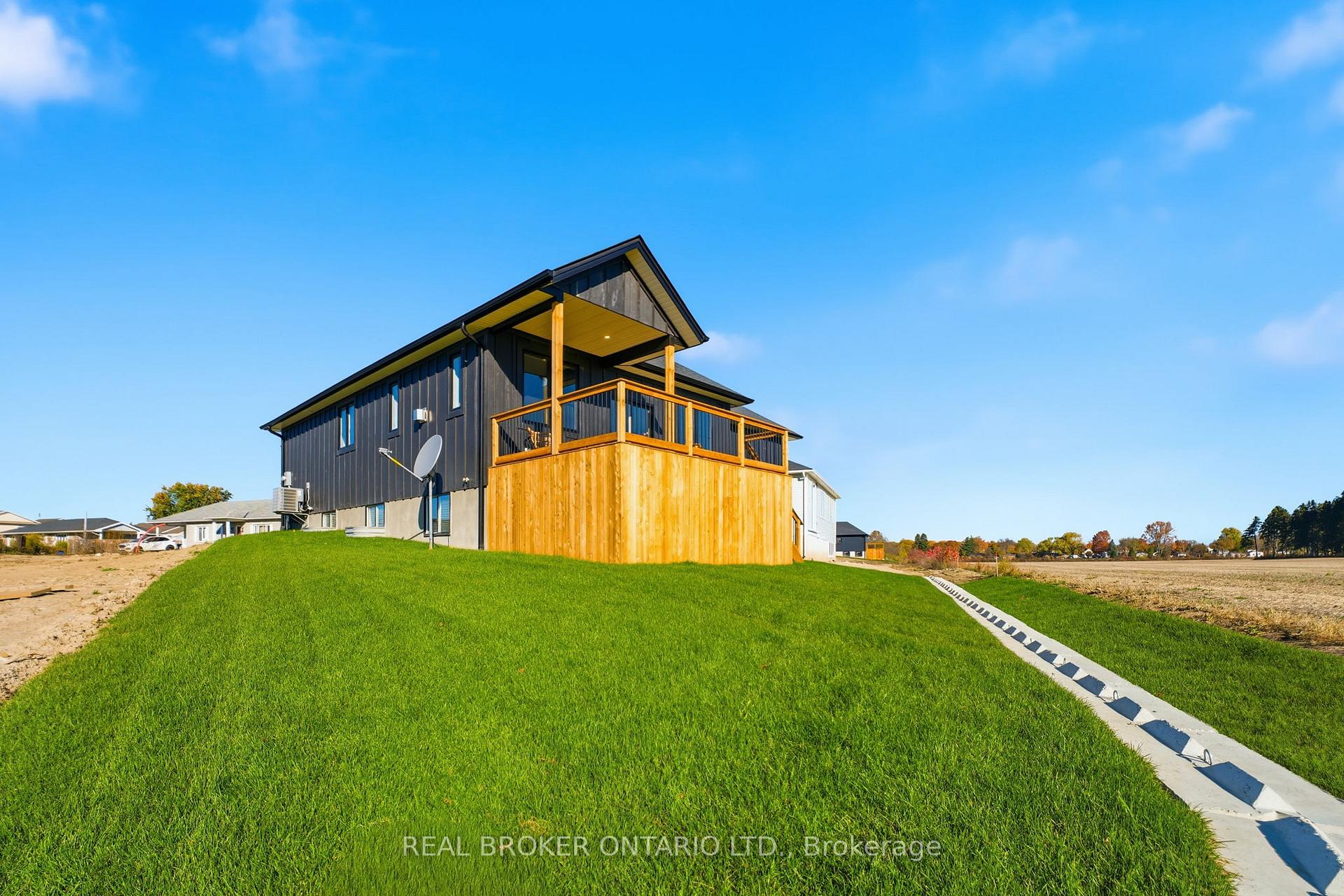Photo 28 of 48 Rebecca Drive, Aylmer — HOMEH
