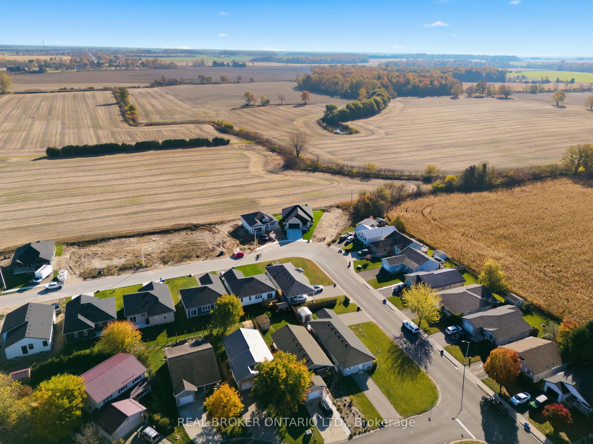 Photo 29 of 48 Rebecca Drive, Aylmer — HOMEH
