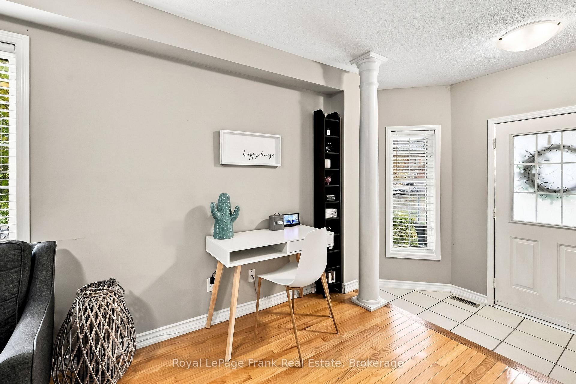 Photo 9 of 15 Sprucewood Crescent, Clarington, Bowmanville — HOMEH