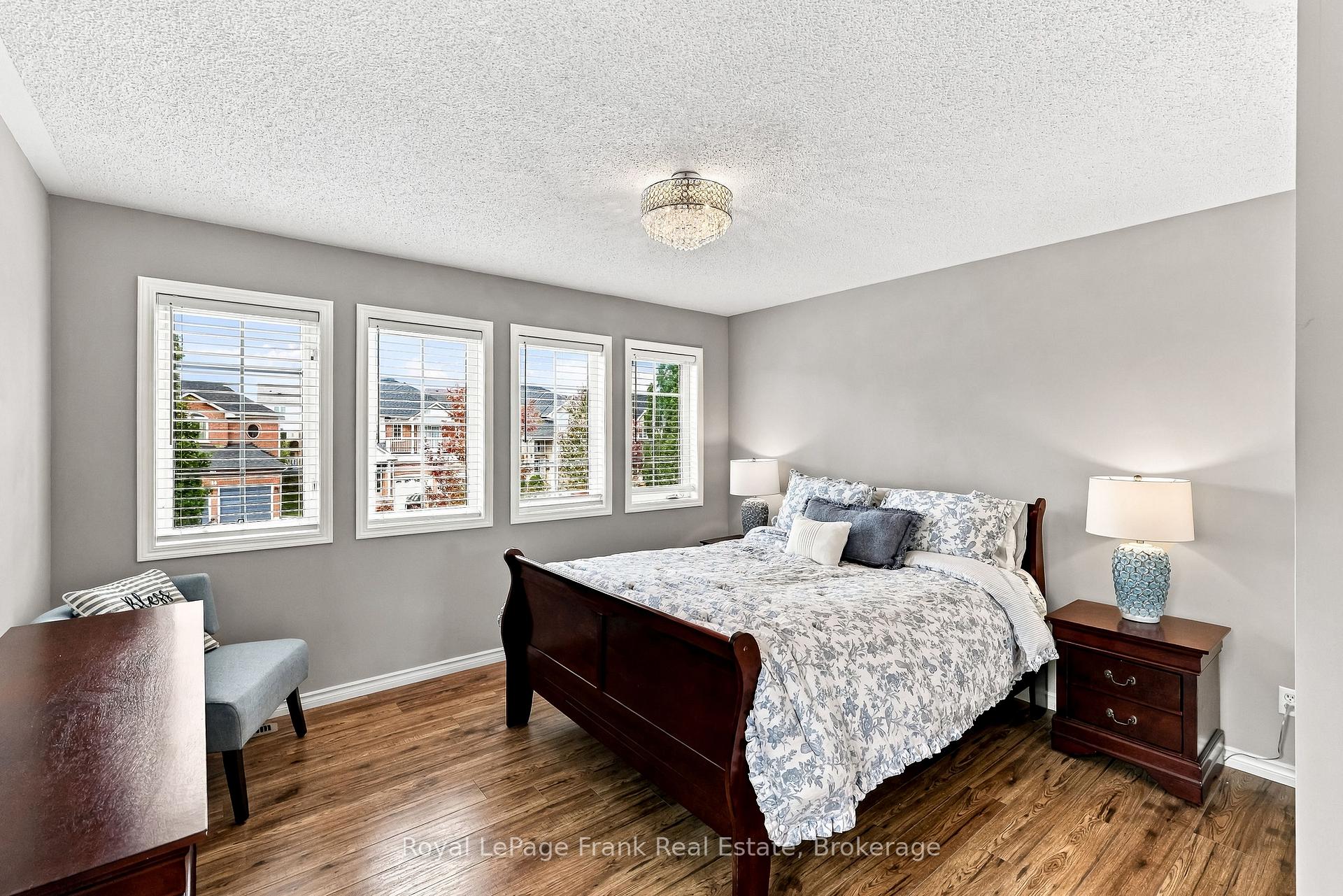 Photo 24 of 15 Sprucewood Crescent, Clarington, Bowmanville — HOMEH