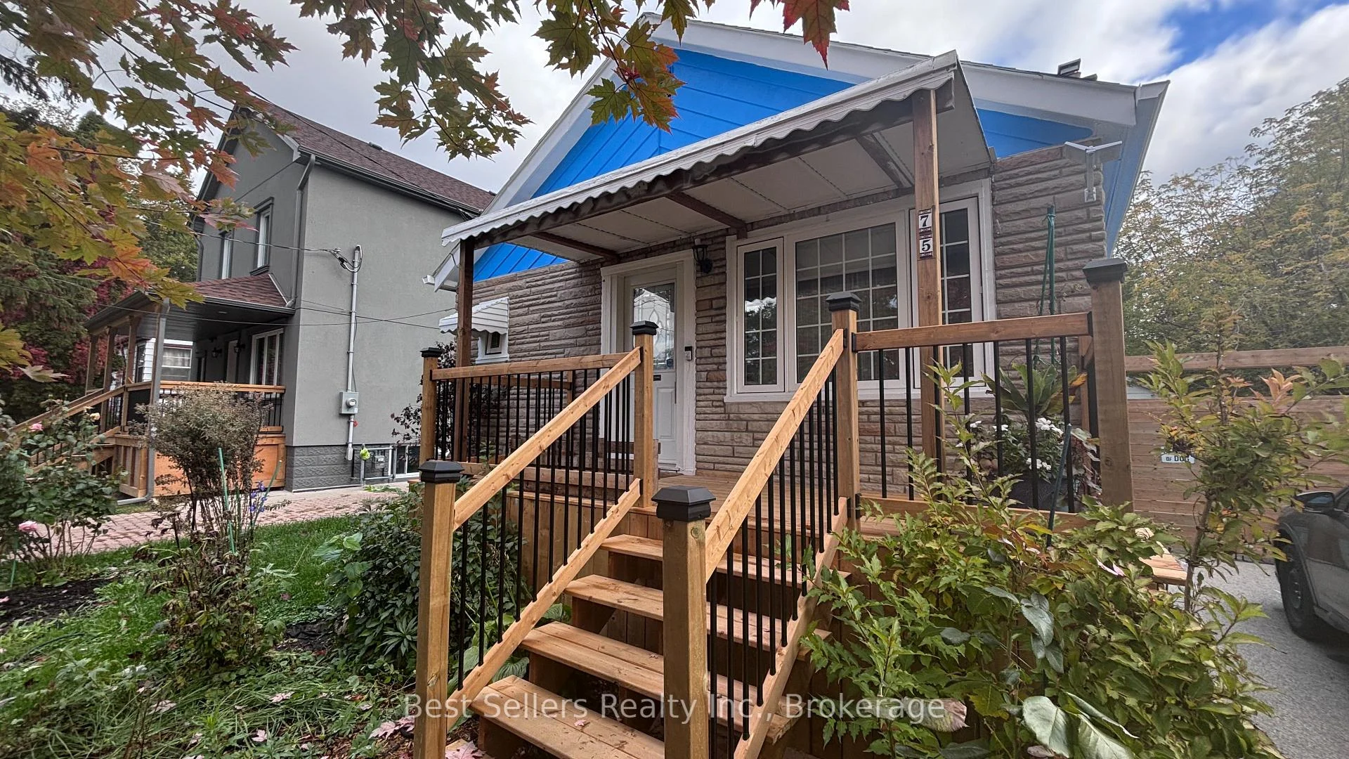Photo 2 of Unit Main, 75 Vanbrugh Avenue, Scarborough, Birchcliffe-Cliffside — HOMEH