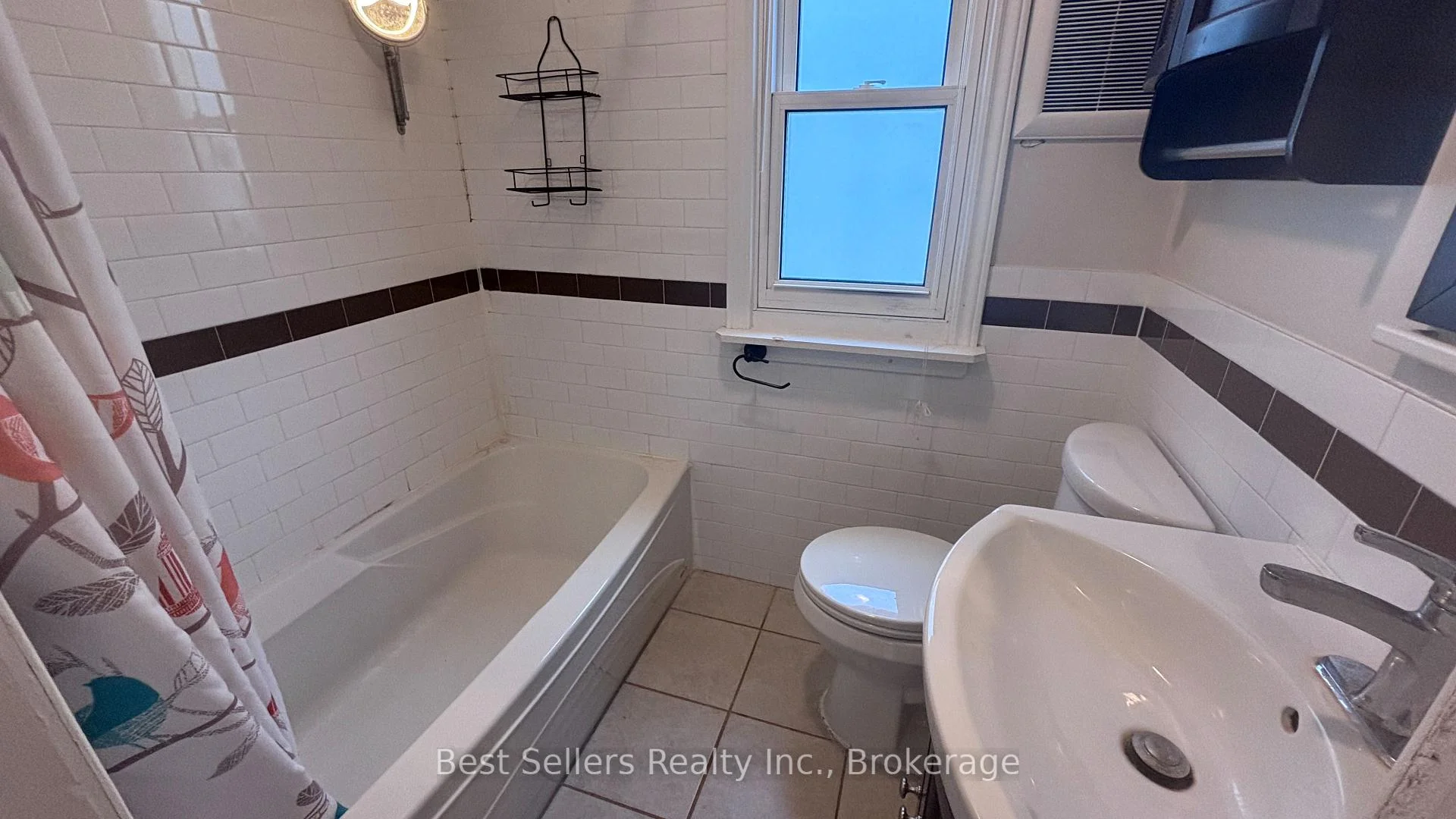 Photo 5 of Unit Main, 75 Vanbrugh Avenue, Scarborough, Birchcliffe-Cliffside — HOMEH