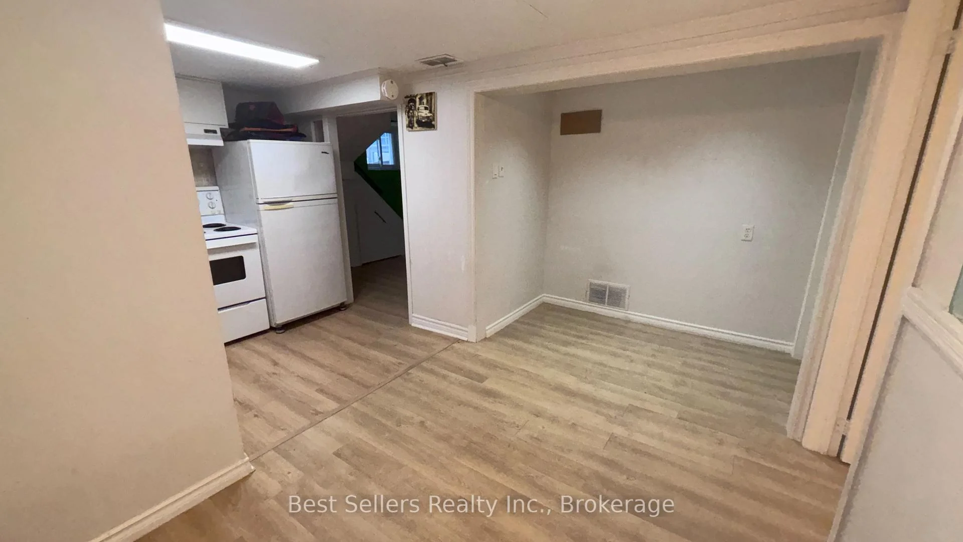 Photo 25 of Unit Main, 75 Vanbrugh Avenue, Scarborough, Birchcliffe-Cliffside — HOMEH