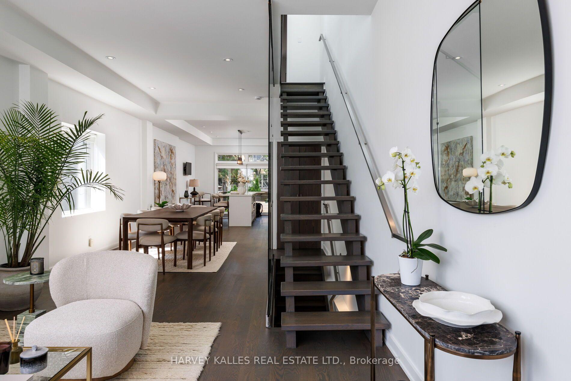 Photo 3 of 128 Montgomery Avenue, Toronto, Yonge-Eglinton — HOMEH