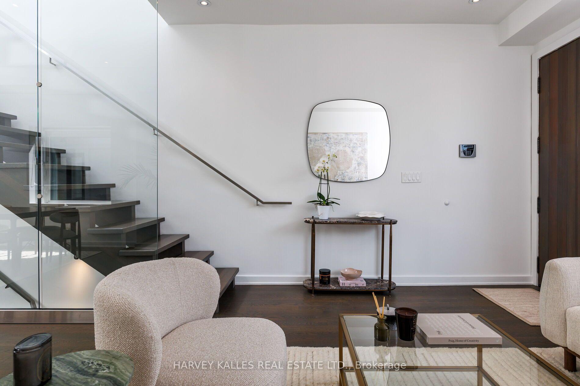 Photo 4 of 128 Montgomery Avenue, Toronto, Yonge-Eglinton — HOMEH