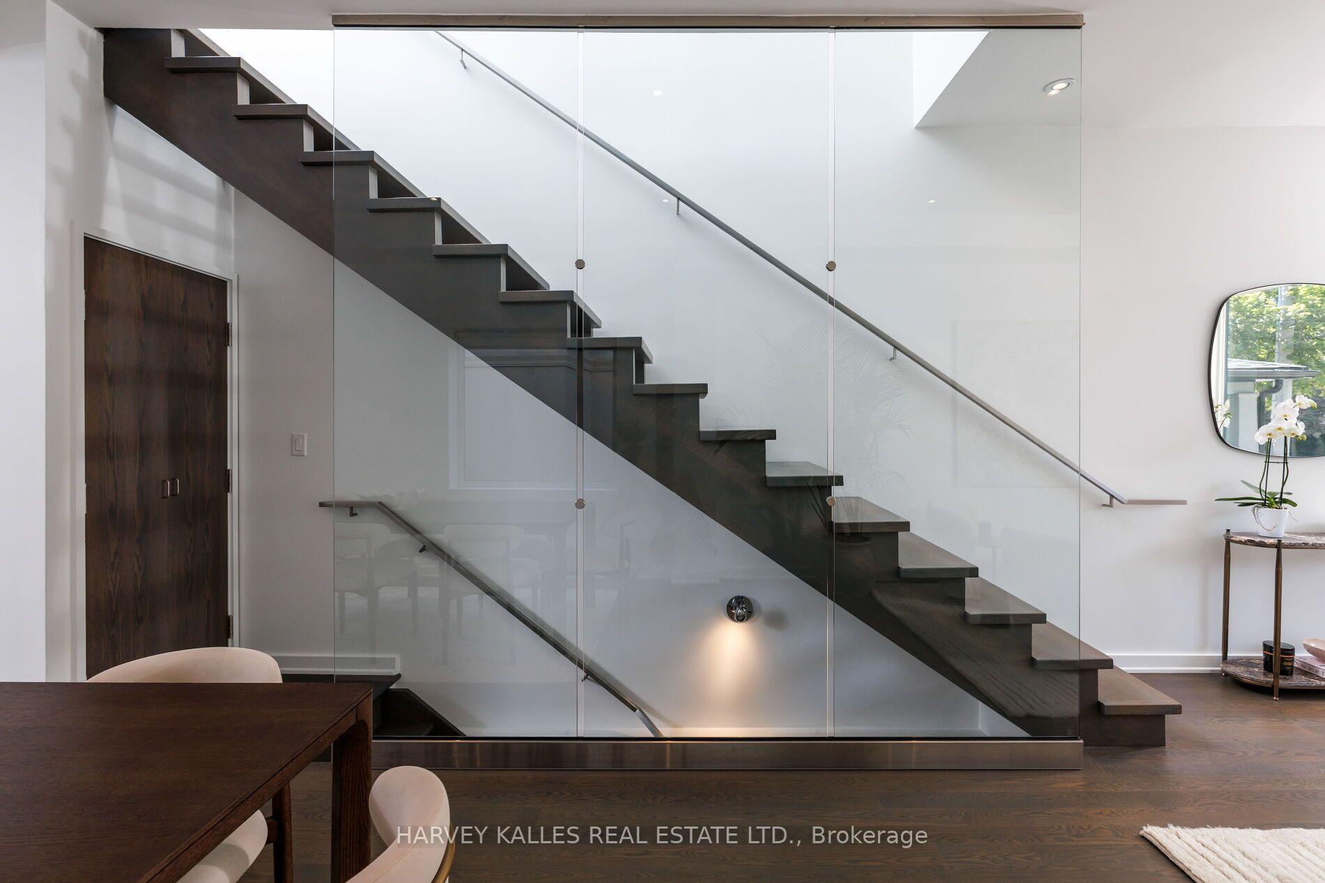 Photo 8 of 128 Montgomery Avenue, Toronto, Yonge-Eglinton — HOMEH