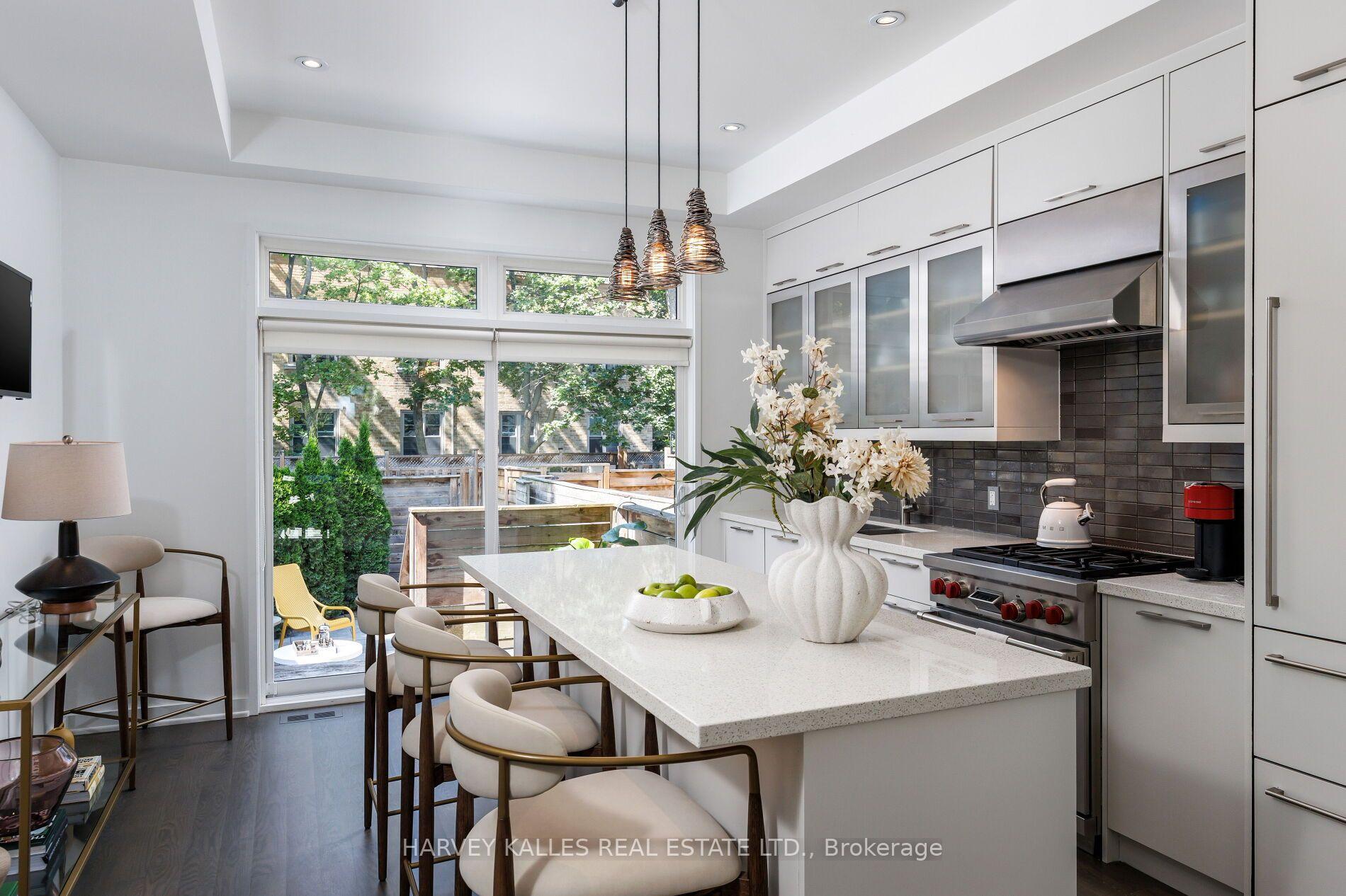 Photo 13 of 128 Montgomery Avenue, Toronto, Yonge-Eglinton — HOMEH