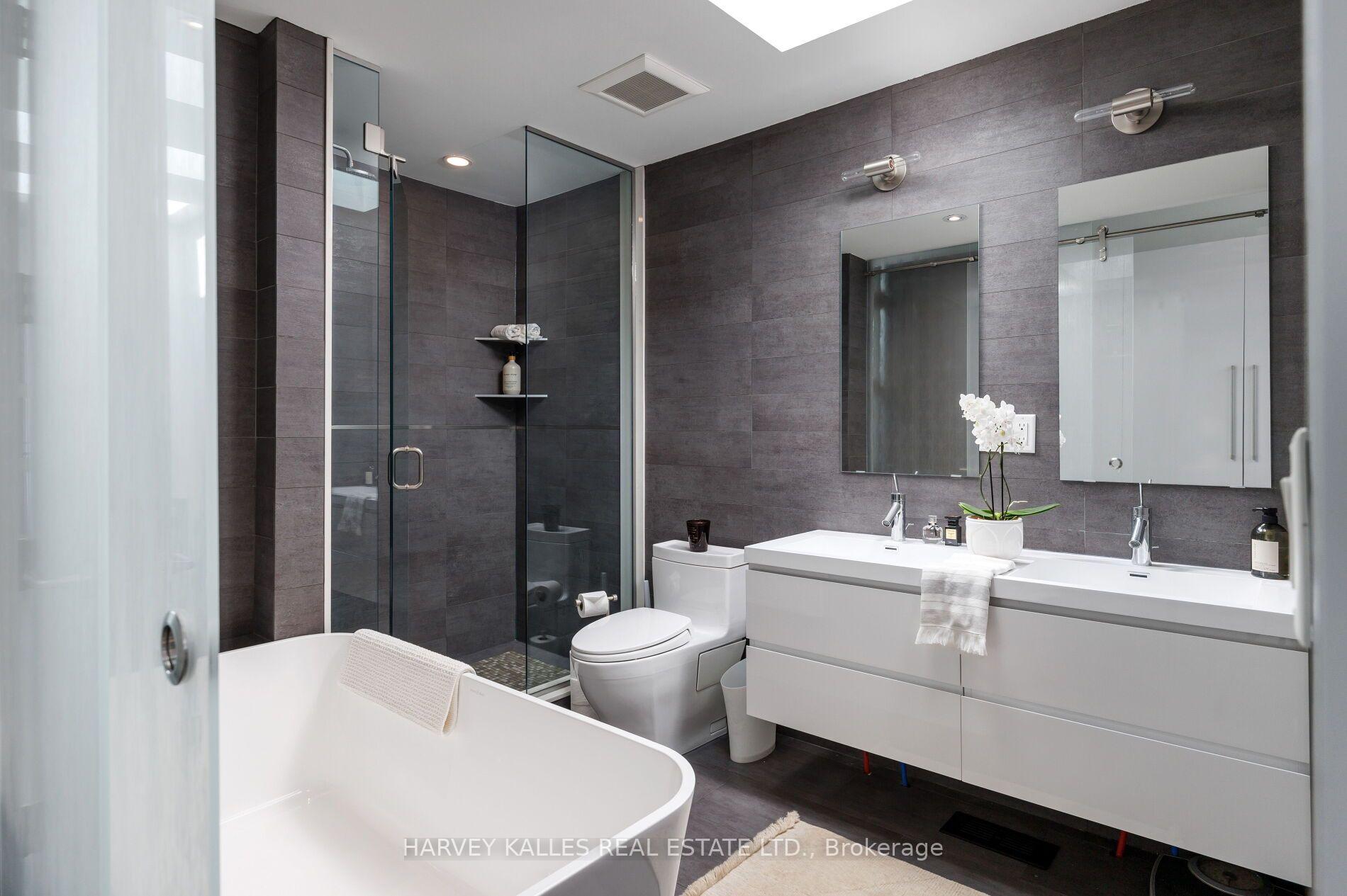 Photo 25 of 128 Montgomery Avenue, Toronto, Yonge-Eglinton — HOMEH