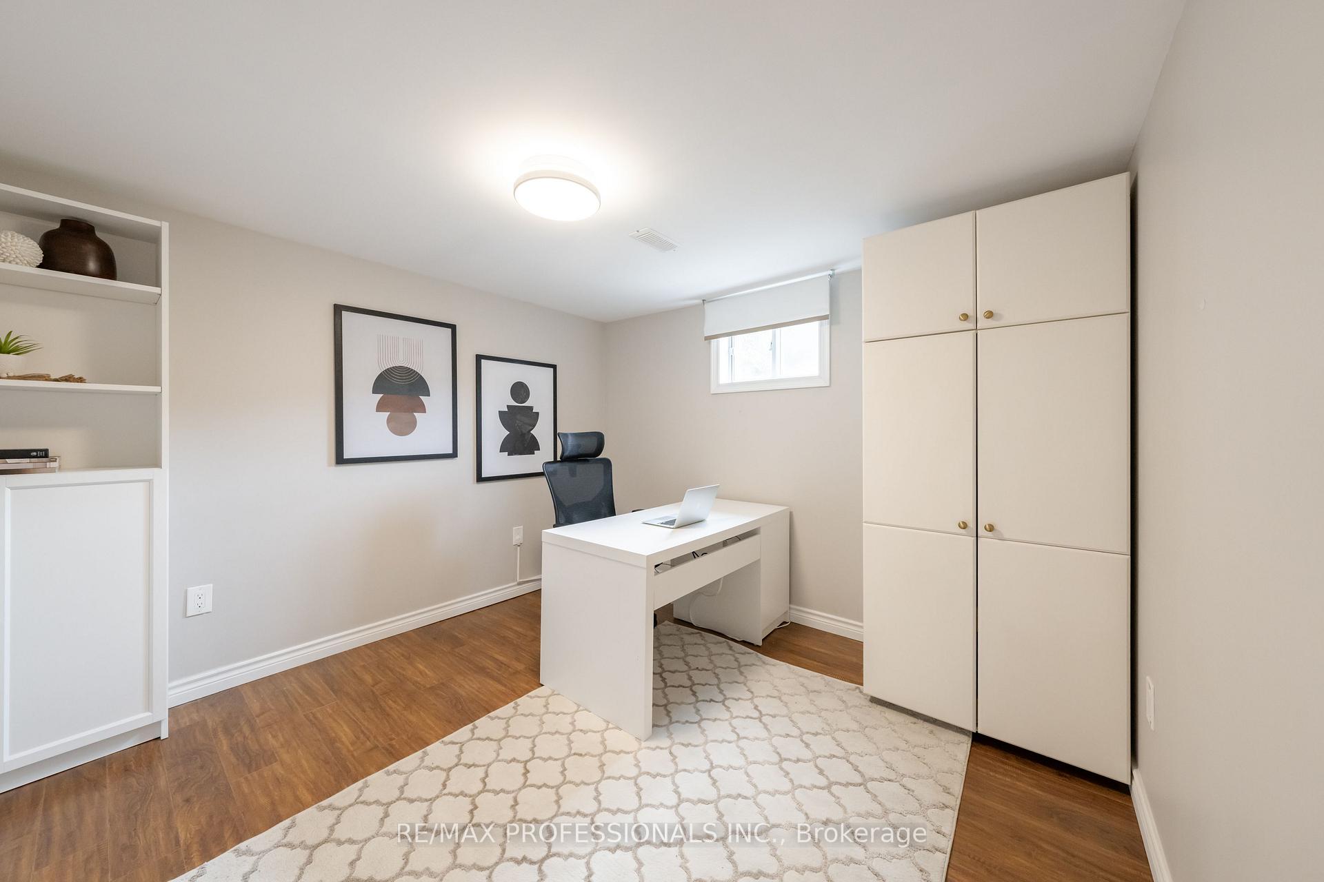 Photo 23 of 74 Crendon Drive, Etobicoke, Etobicoke West Mall — HOMEH