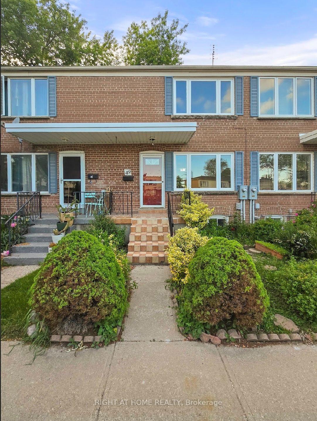 Photo of Unit 49, 740 Kennedy Street