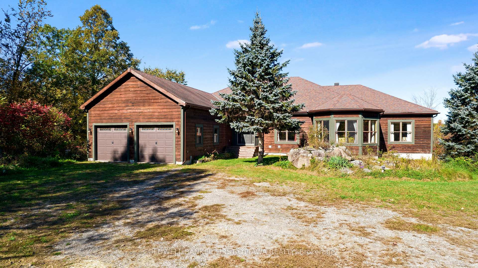 Photo 5 of 399 Grady Road E, Rideau Lakes, Rideau Lakes (North Crosby) Twp — HOMEH