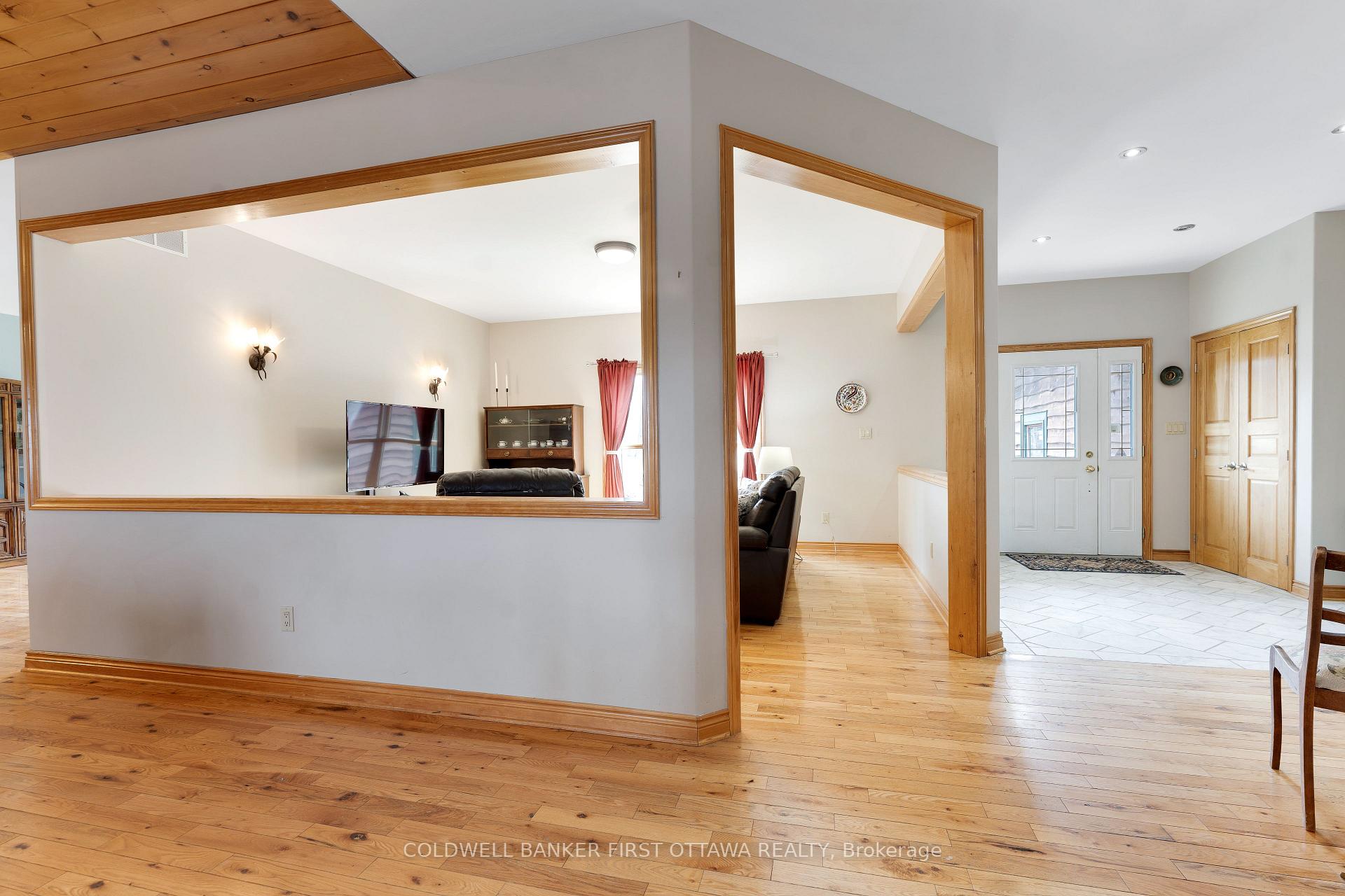 Photo 13 of 399 Grady Road E, Rideau Lakes, Rideau Lakes (North Crosby) Twp — HOMEH