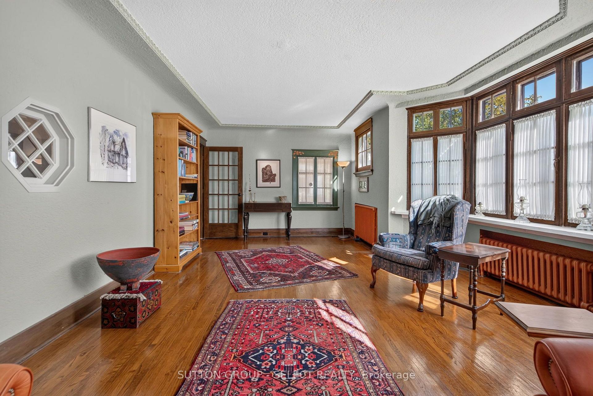 Photo 9 of 427 Wortley Road, London, South G — HOMEH