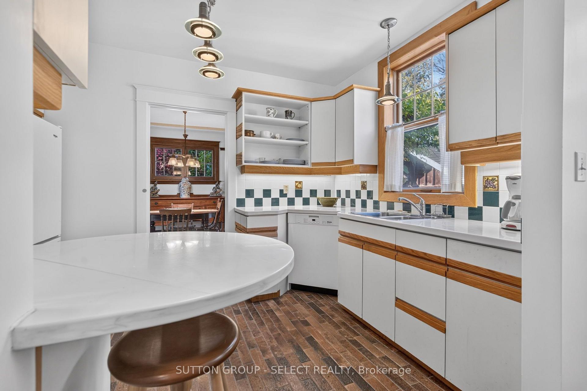 Photo 13 of 427 Wortley Road, London, South G — HOMEH