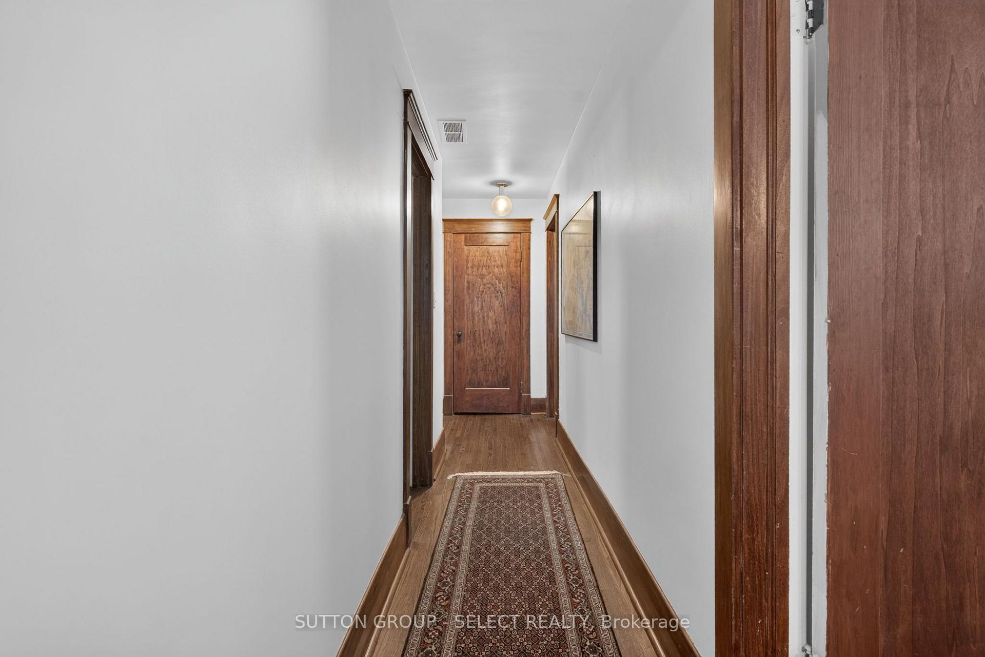 Photo 19 of 427 Wortley Road, London, South G — HOMEH