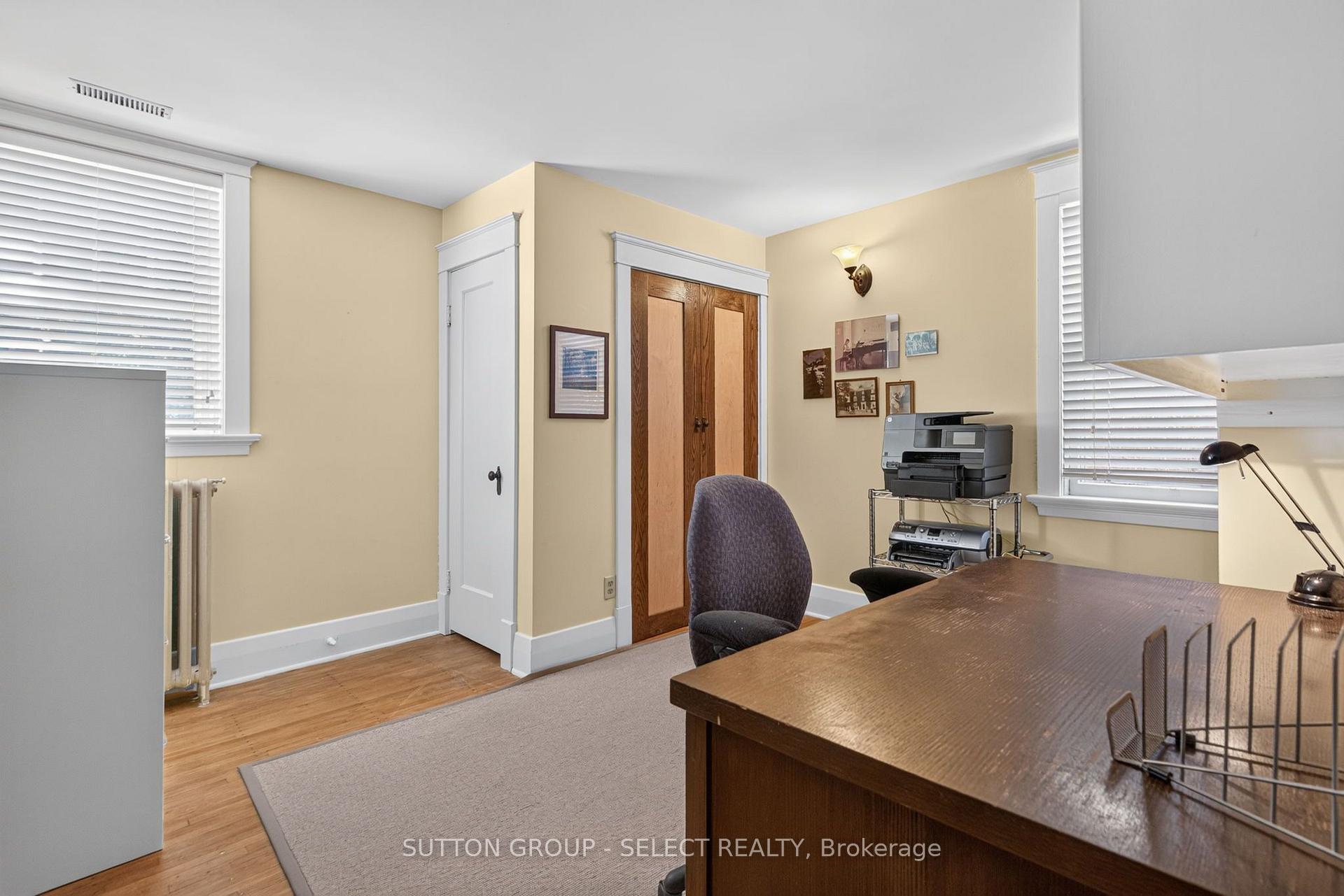 Photo 25 of 427 Wortley Road, London, South G — HOMEH