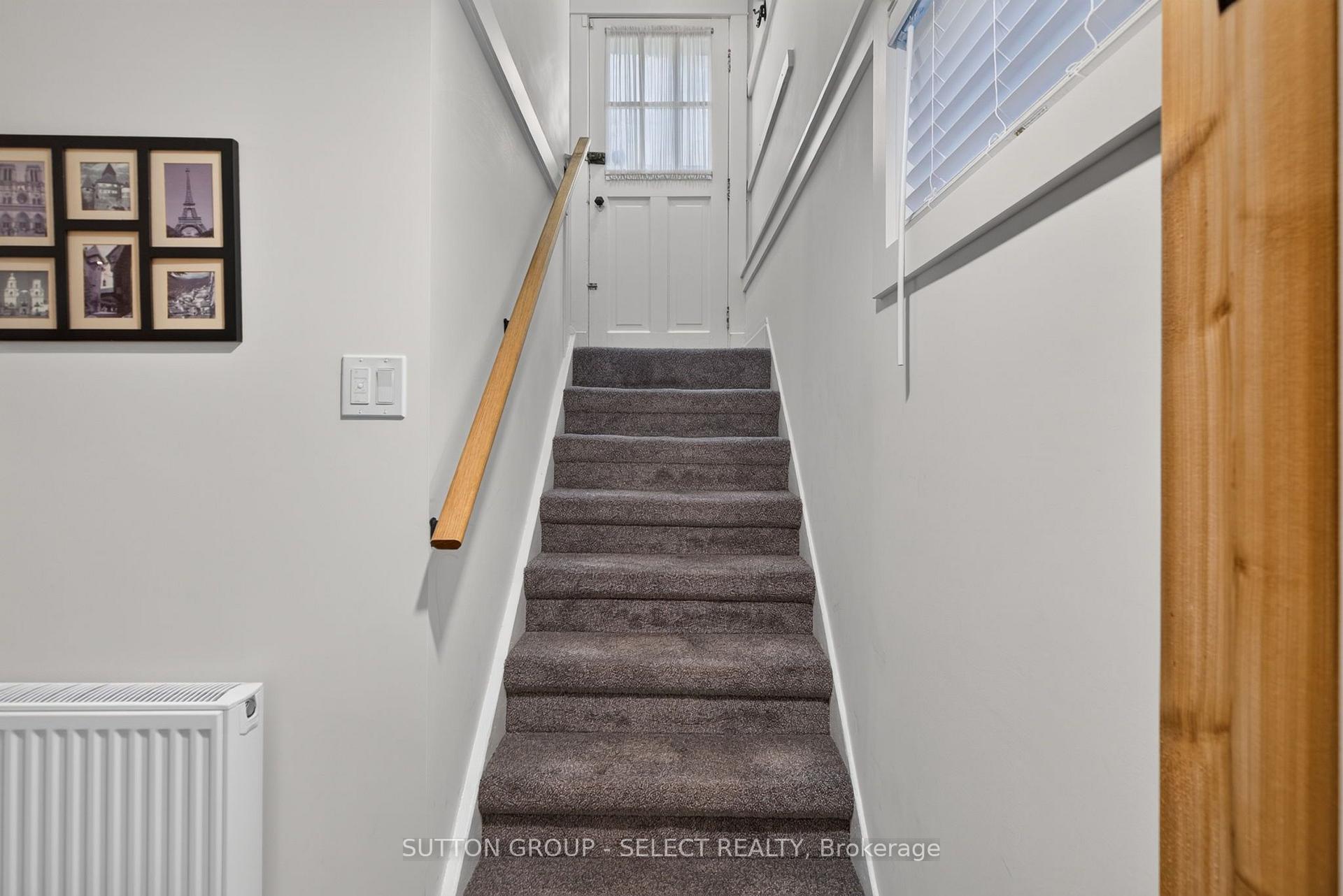 Photo 30 of 427 Wortley Road, London, South G — HOMEH