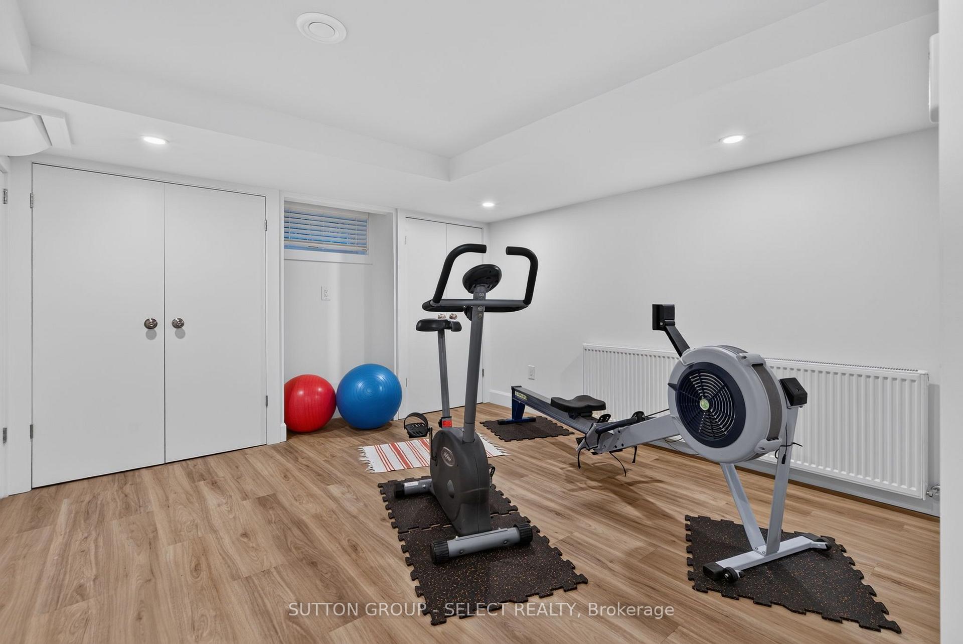 Photo 36 of 427 Wortley Road, London, South G — HOMEH