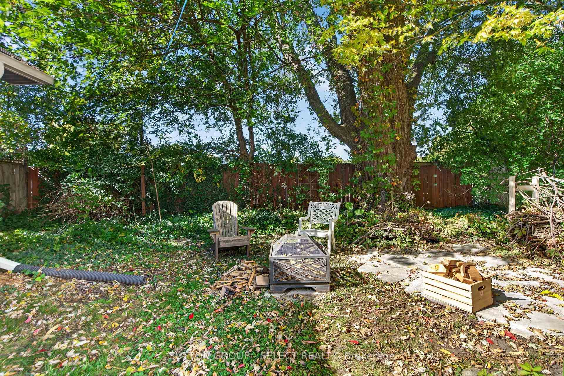 Photo 39 of 427 Wortley Road, London, South G — HOMEH