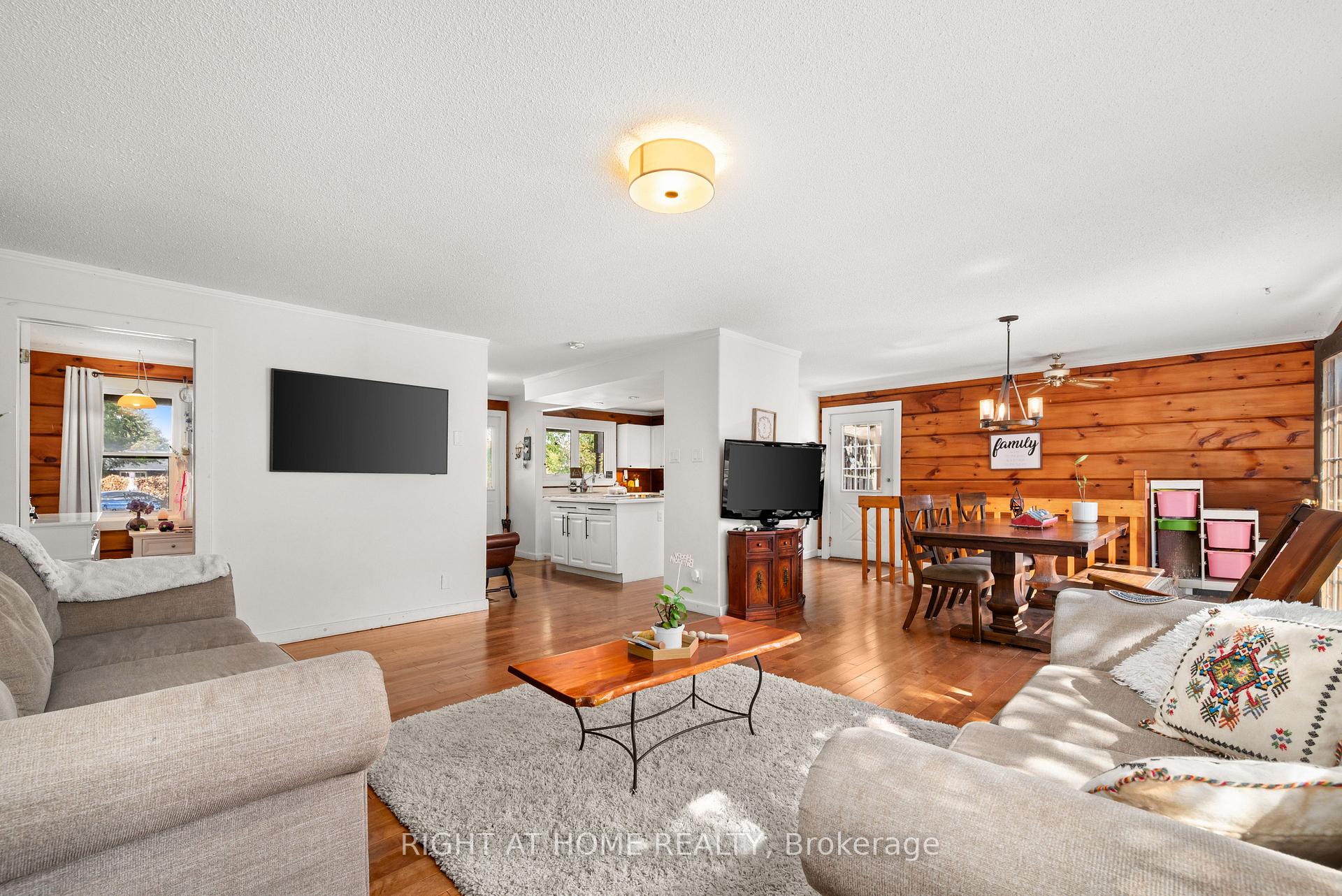 Photo 24 of 78 Hillside Drive, Kawartha Lakes, Mariposa — HOMEH
